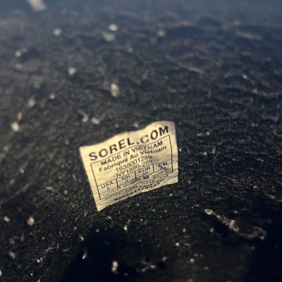 Boys Sorel winter boots - sz 6 - Picture 5 of 5